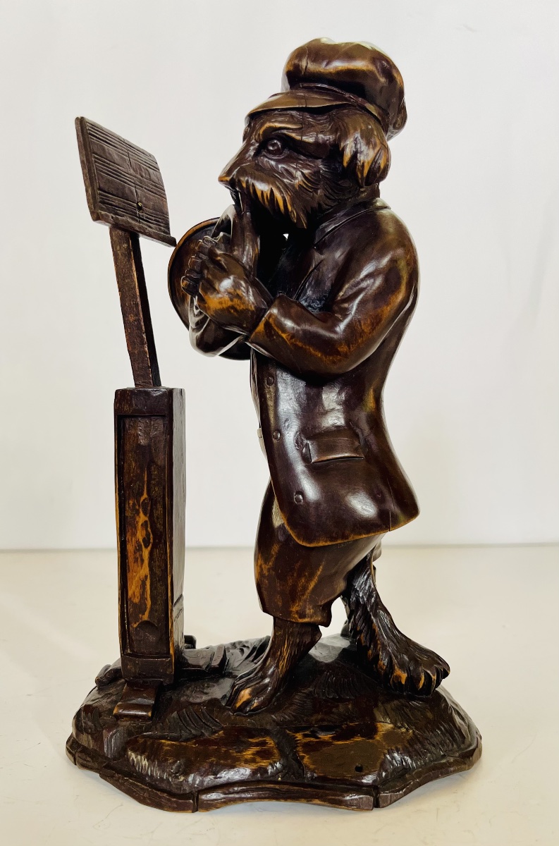 Dog Playing The Horn - Black Forest -photo-3